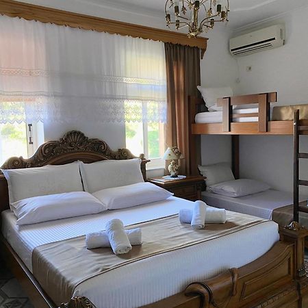 Yuri Guest House Гирокастра Экстерьер фото