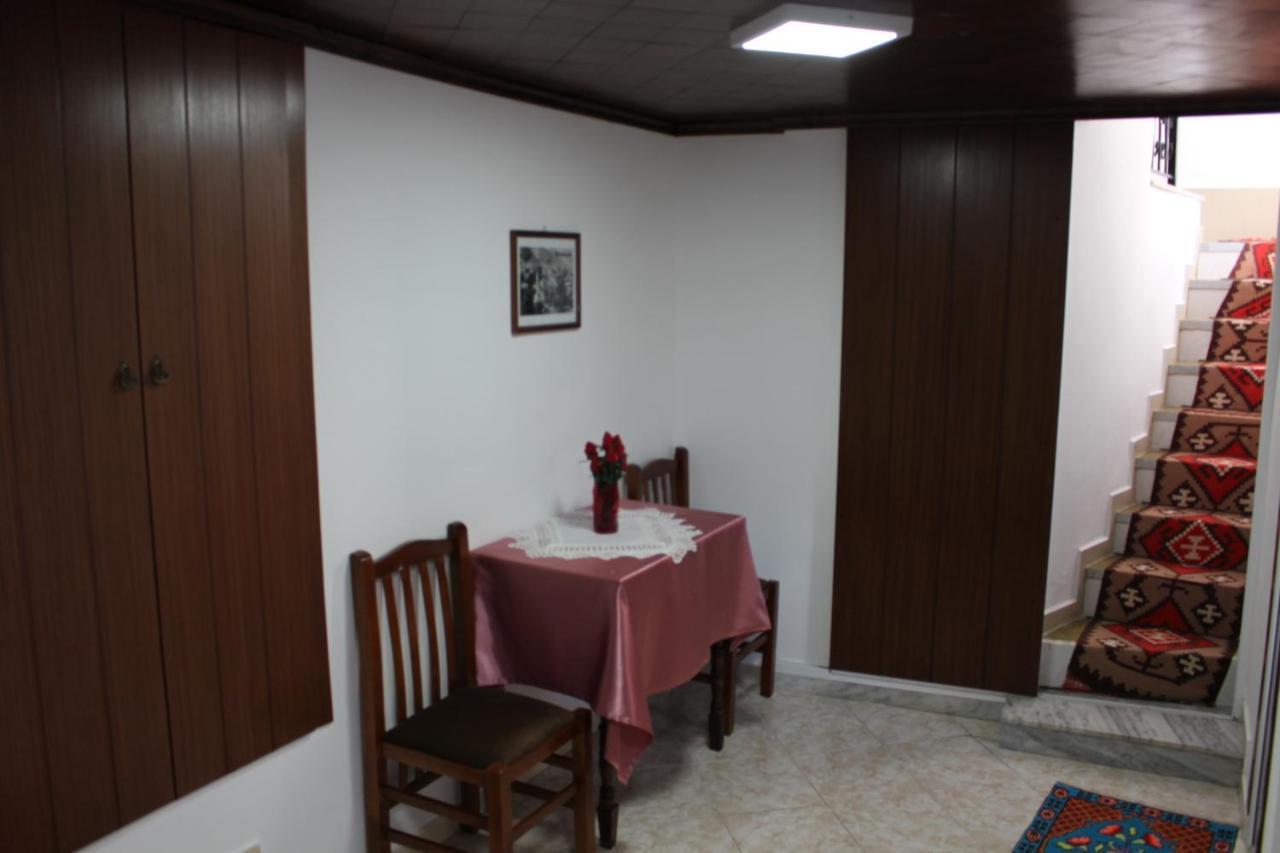Yuri Guest House Гирокастра Экстерьер фото